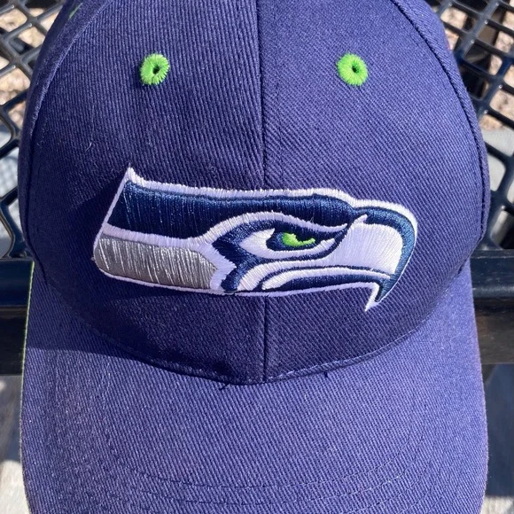 NFL Team Seattle Seahawks Cap 2015 unused NFL adult adjustable vintage - Picture 2 of 14